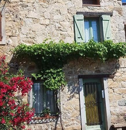 Maison Typique En Plein Coeur De Village Arbori Exterior foto